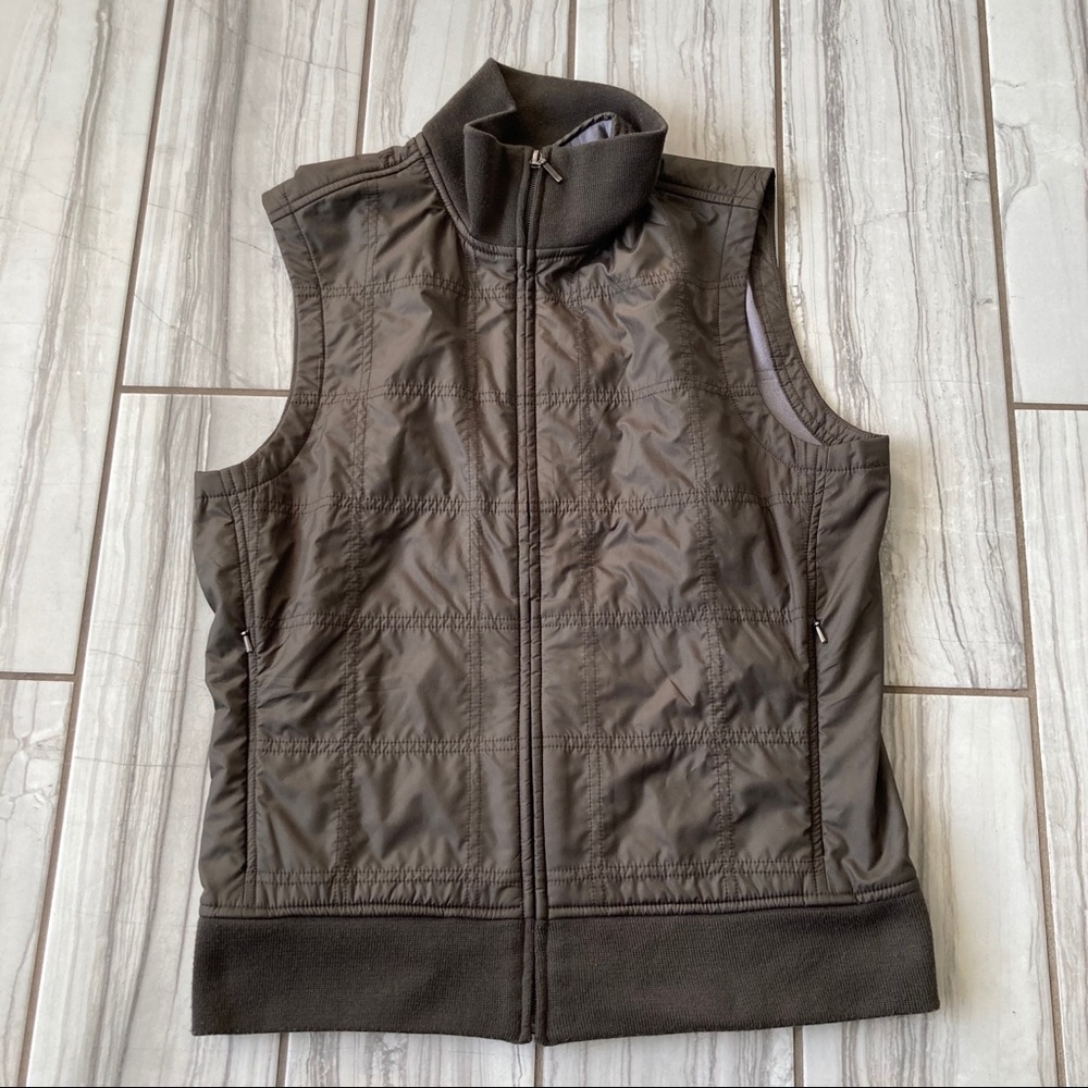 Patagonia wind/water resistant vest. EUC like new